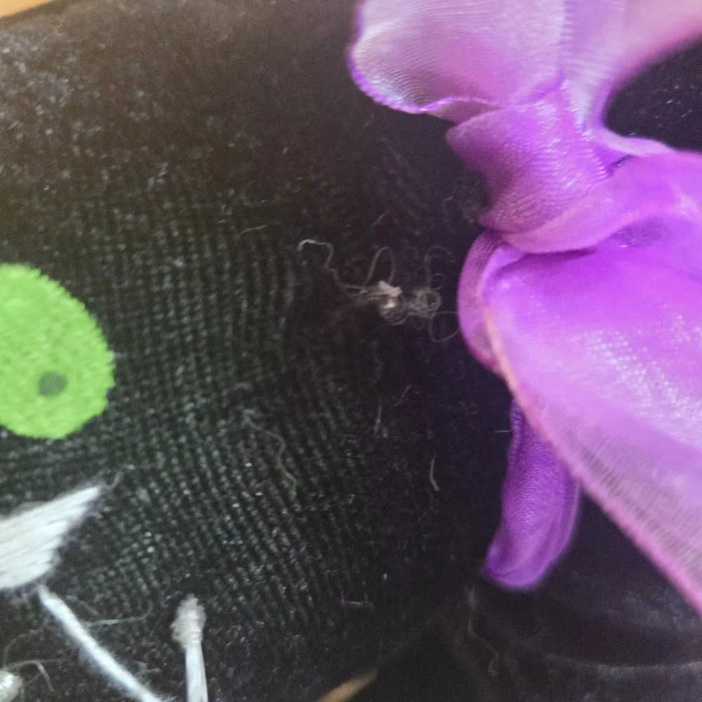 Halloween Cat That Stands With Positional Tail
